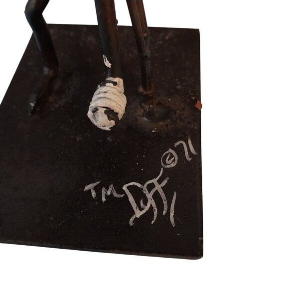 JOHN DUFFY Metal Art Sculpture SKIER Folk Art Brutalist Signed Rusty Chippy - Picture 5 of 8